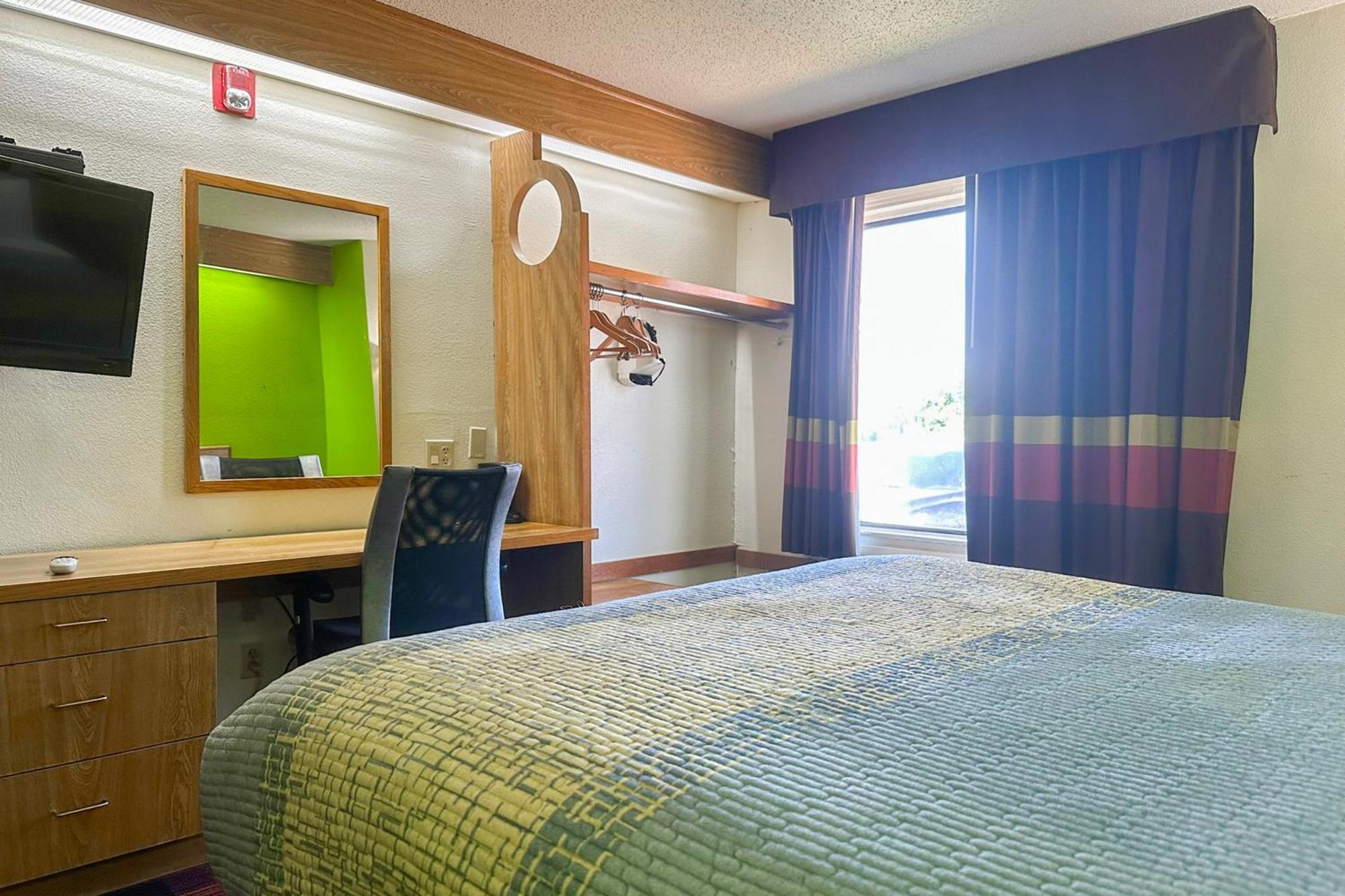 Classic Inn By Oyo I- 240 Near Memphis Airport Экстерьер фото